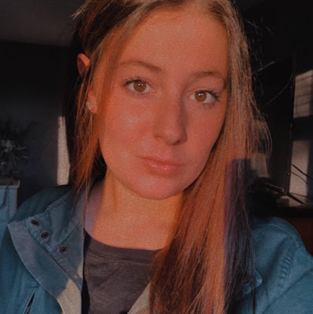 Meet your Posher, Kayla